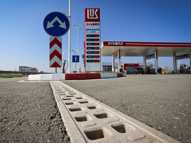 Lukoil Plovdiv Monoblock Entrance
