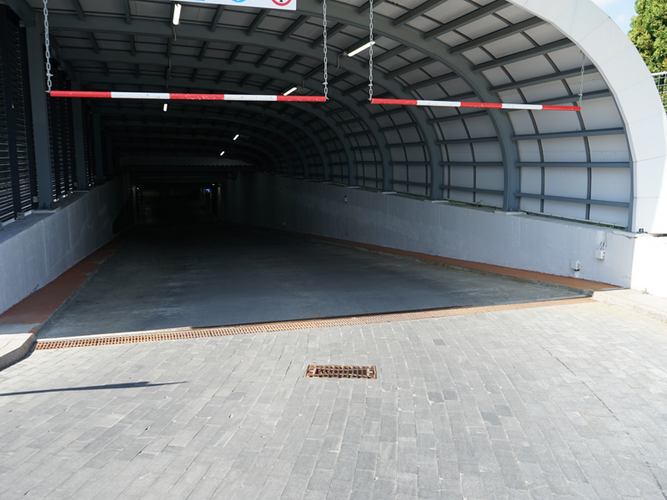 Fort Capital Mulidran Parking