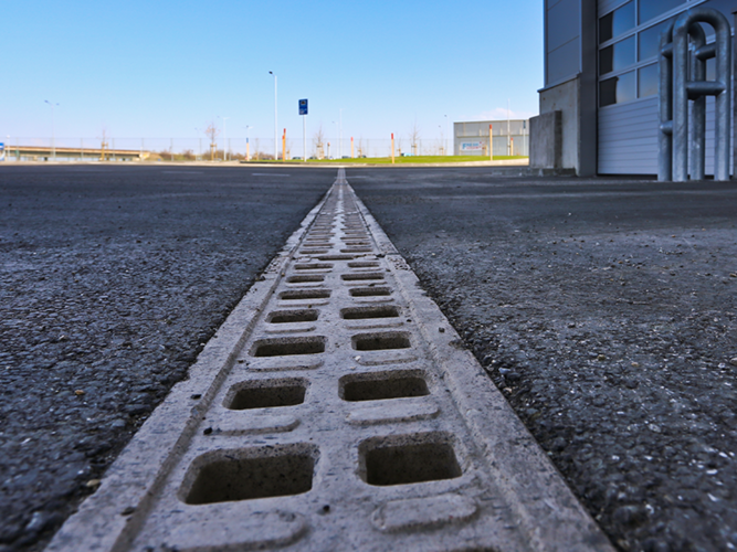 Liebherr Monoblock Line Drainage